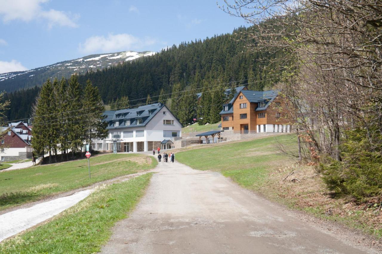 J4 * Horní Mísečky