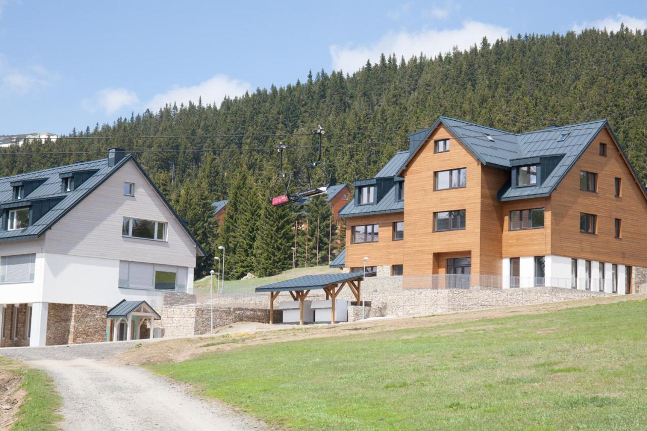 J4 * Horní Mísečky